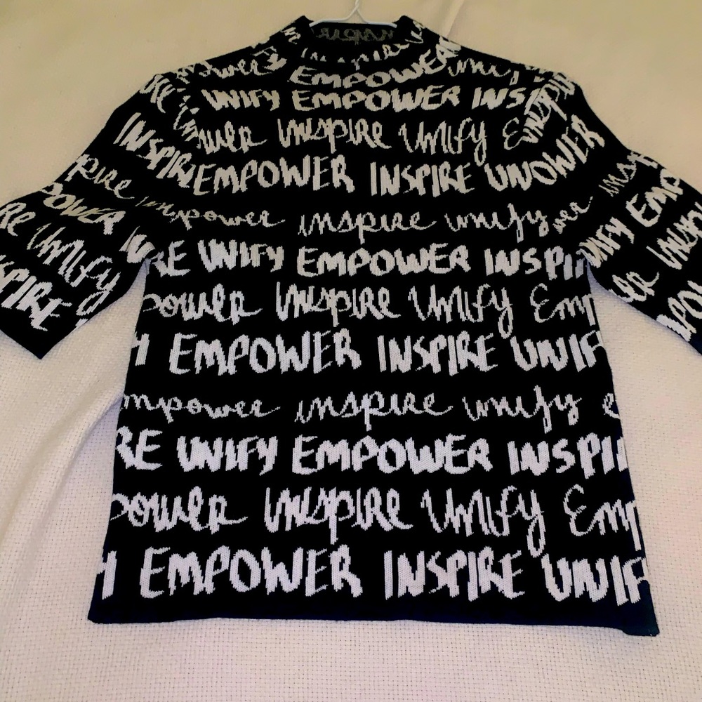 NY&CO Graphic Sweater